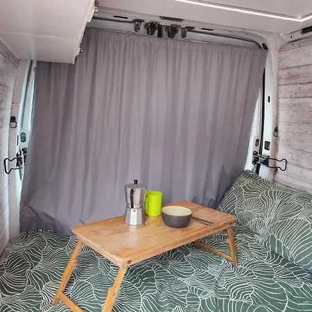 Camping Se Alquila Camper Costa Teguise